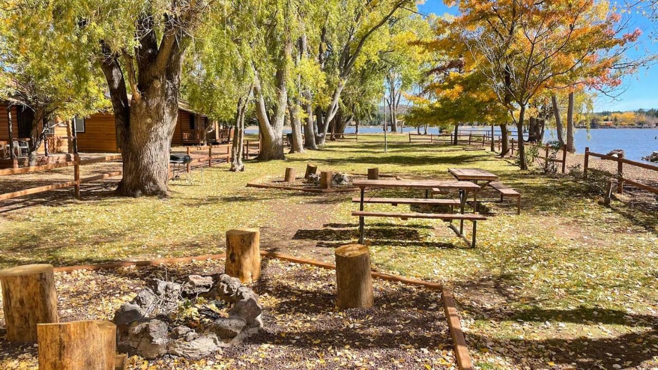 Lazy Oaks Resort Пайнтоп-Лейксайд Экстерьер фото