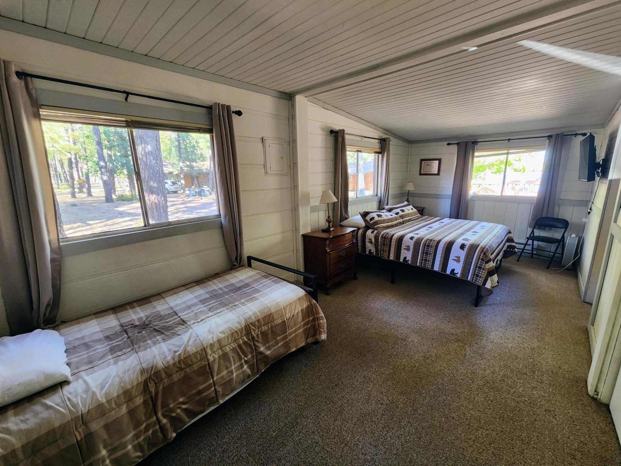 Lazy Oaks Resort Пайнтоп-Лейксайд Экстерьер фото